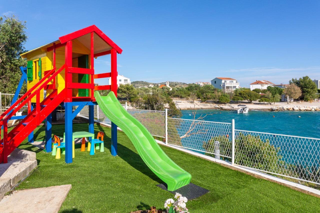 Apartments Villa Zrinka - Last Season Ever! Рогозниця Екстер'єр фото