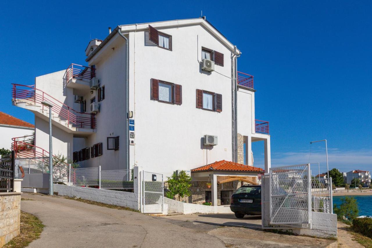 Apartments Villa Zrinka - Last Season Ever! Рогозниця Екстер'єр фото