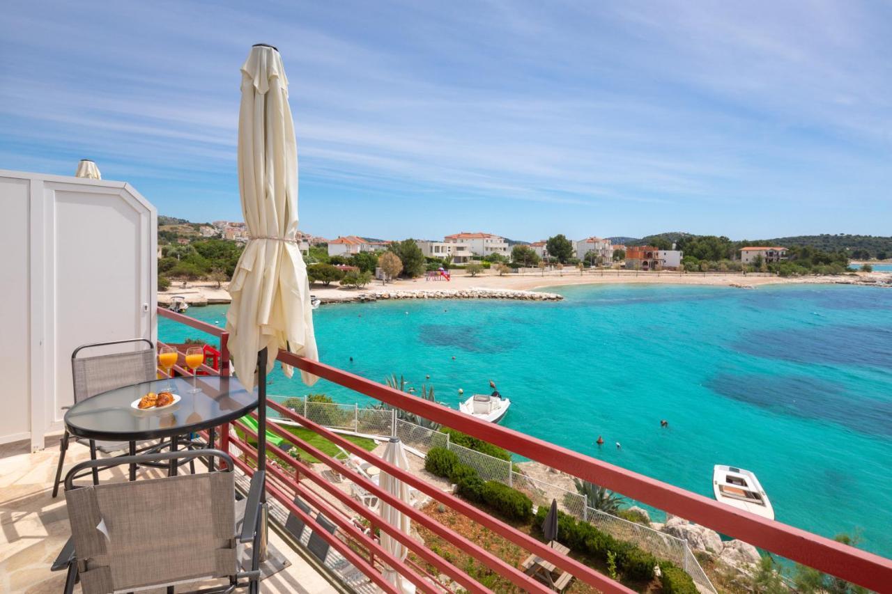 Apartments Villa Zrinka - Last Season Ever! Рогозниця Екстер'єр фото