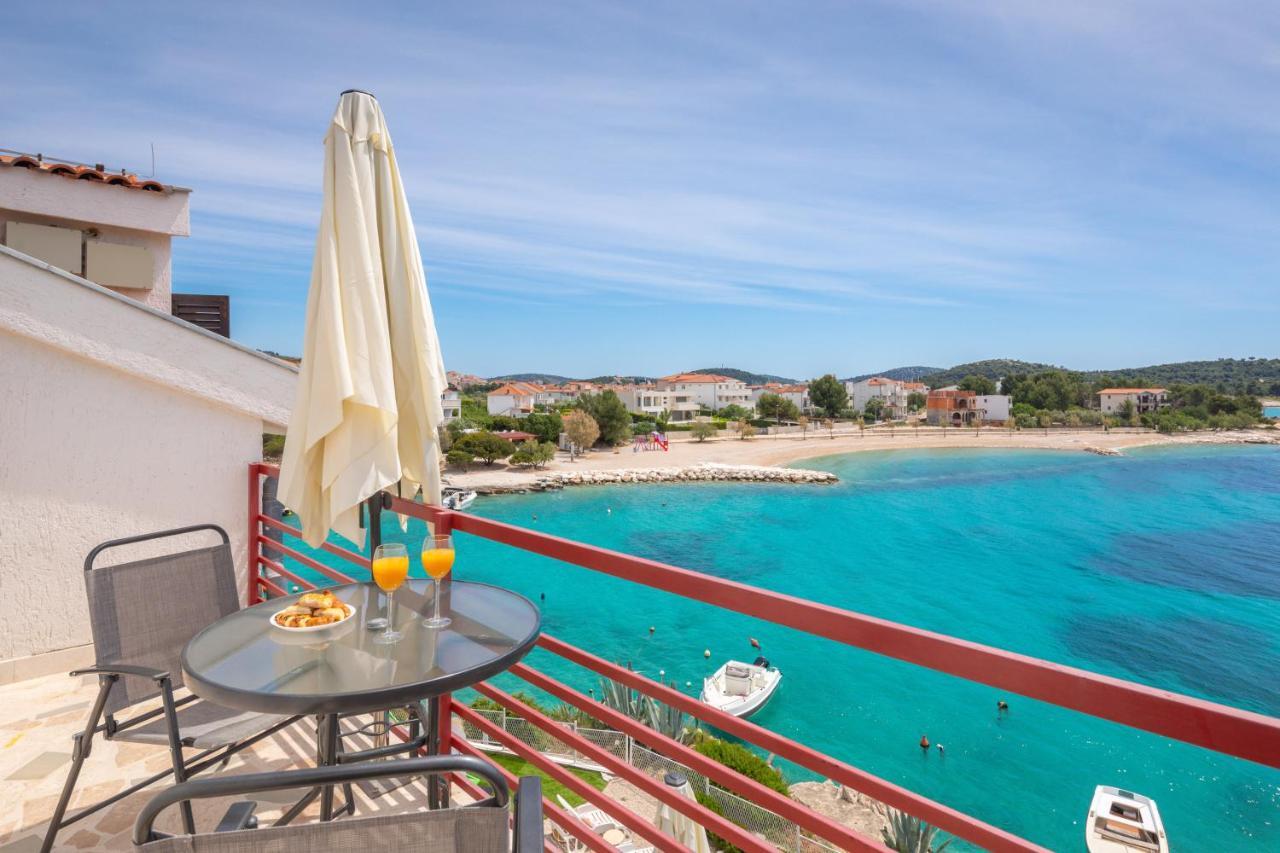 Apartments Villa Zrinka - Last Season Ever! Рогозниця Екстер'єр фото