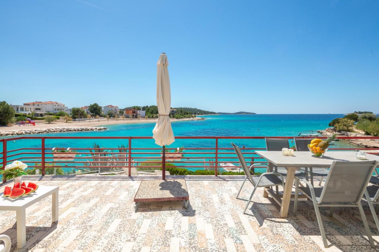 Apartments Villa Zrinka - Last Season Ever! Рогозниця Екстер'єр фото
