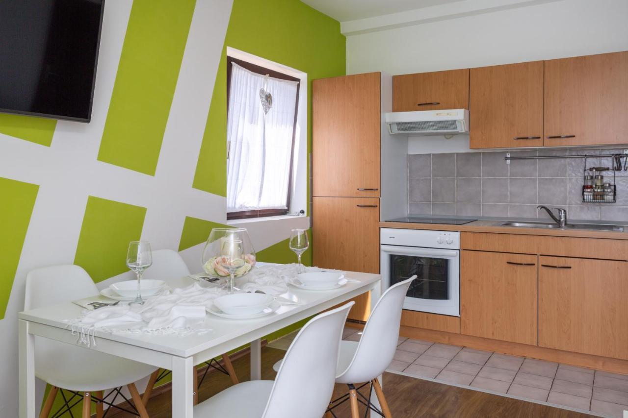 Apartments Villa Zrinka - Last Season Ever! Рогозниця Екстер'єр фото