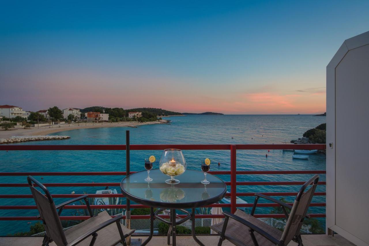 Apartments Villa Zrinka - Last Season Ever! Рогозниця Екстер'єр фото