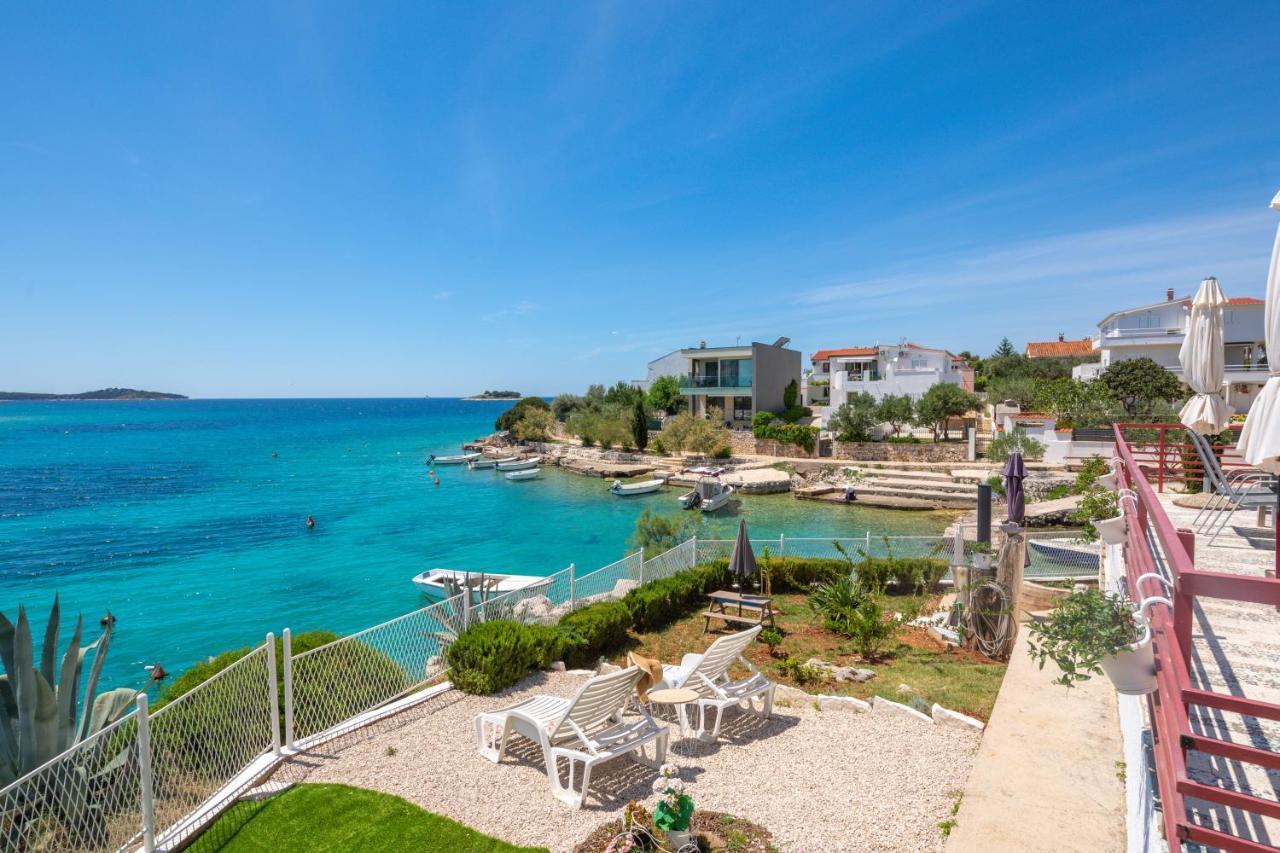 Apartments Villa Zrinka - Last Season Ever! Рогозниця Екстер'єр фото
